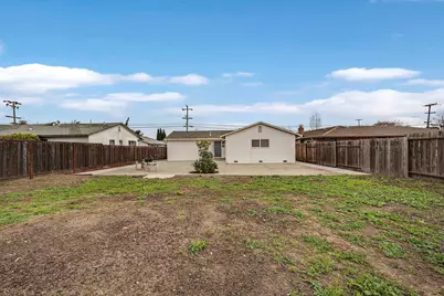 24825 Santa Clara St, Hayward, CA 94544 - Photo 43