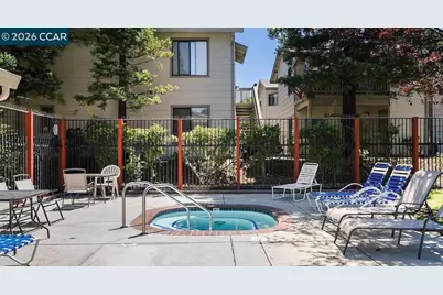 405 Weymouth, Hercules, CA 94547 - Photo 3