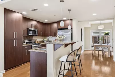 3289 Berryessa St #5, Palo Alto, CA 94303 - Photo 9