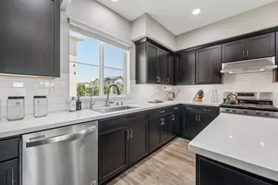 8550 Boardwalk Way, Newark, CA 94560 - Photo 15