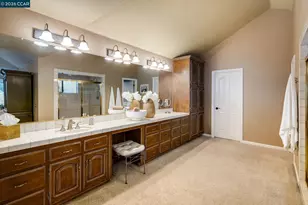 4640 Kingswood Dr, Danville, CA 94506 - Photo 23