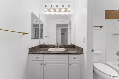 630 Canyon Oaks Dr #C, Oakland, CA 94605 - Photo 13