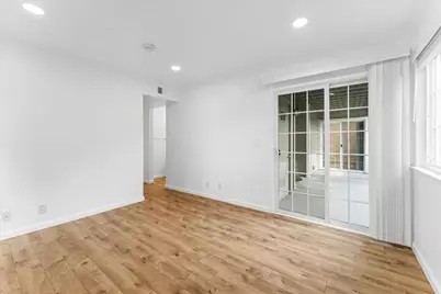 630 Canyon Oaks Dr #C, Oakland, CA 94605 - Photo 17