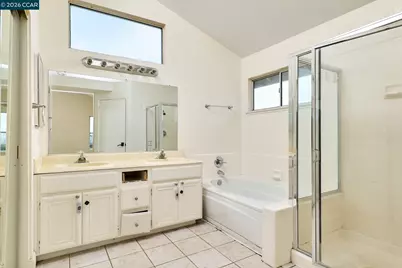 2169 Rain Drop Cir, Pittsburg, CA 94565 - Photo 7