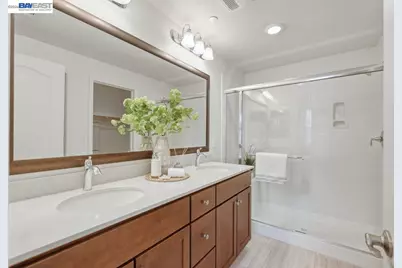 1021 Onofrio Ln #Unit 3, San Jose, CA 95131 - Photo 11