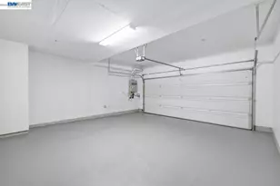 1021 Onofrio Ln, San Jose, CA 95131 - Photo 15