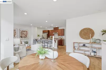 1021 Onofrio Ln #Unit 3, San Jose, CA 95131 - Photo 3