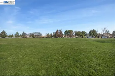 1042 Dana Cir, Livermore, CA 94550 - Photo 55