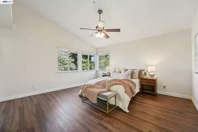 1042 Dana Cir, Livermore, CA 94550 - Photo 25