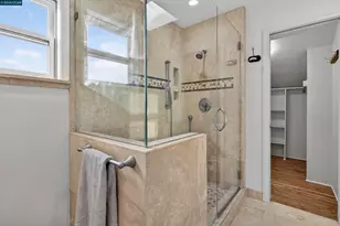 1956 Holly Dr, Concord, CA 94521 - Photo 31