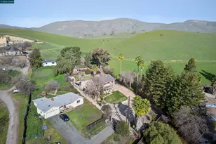 1956 Holly Dr, Concord, CA 94521 - Photo 55