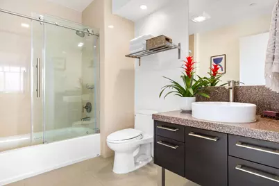 6465 San Pablo Ave #306, Oakland, CA 94608 - Photo 15