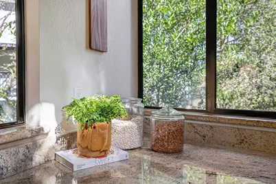 6505 Girvin Dr., Oakland, CA 94611 - Photo 21