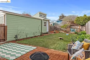 1135 Parker St, Berkeley, CA 94702 - Photo 29