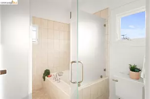 1135 Parker St, Berkeley, CA 94702 - Photo 25