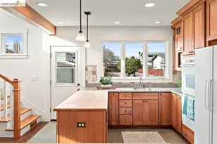 1135 Parker St, Berkeley, CA 94702 - Photo 13