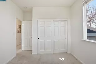 1 Avocet Ct, Alameda, CA 94501 - Photo 23