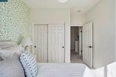 1 Avocet Ct, Alameda, CA 94501 - Photo 25