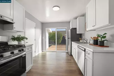 223 Diane Ave, Pittsburg, CA 94565 - Photo 11