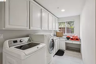 78 Scenic Dr, Orinda, CA 94563 - Photo 49