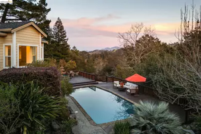 78 Scenic Dr, Orinda, CA 94563 - Photo 57