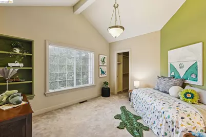 78 Scenic Dr, Orinda, CA 94563 - Photo 41