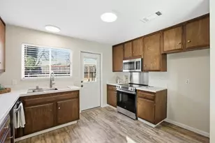 5251 Peony Dr, Livermore, CA 94551 - Photo 15