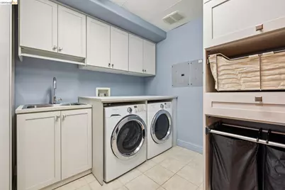 1426 Grand View Dr, Berkeley, CA 94705 - Photo 39