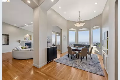 1426 Grand View Dr, Berkeley, CA 94705 - Photo 15