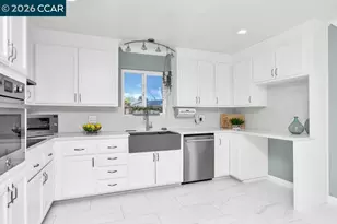 35952 Rosewood Dr, Newark, CA 94560 - Photo 7