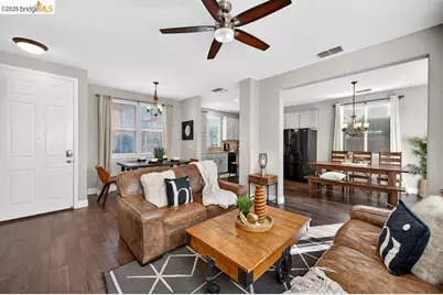 390 Caravaggio Cir, Sacramento, CA 95835 - Photo 17