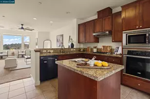 6415 Blue Rock Ct, Oakland, CA 94605 - Photo 3