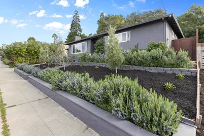 4072 Oak Hill Rd, Oakland, CA 94605 - Photo 3