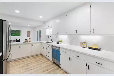 4072 Oak Hill Rd, Oakland, CA 94605 - Photo 15