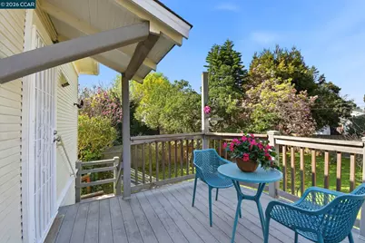 5115 Lawton Ave, Oakland, CA 94618 - Photo 23