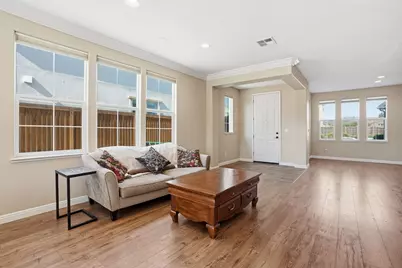 9489 California Oak Cir, Patterson, CA 95363 - Photo 13