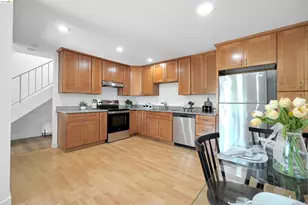 410 Auburn Way, San Jose, CA 95129 - Photo 1