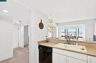 988 Franklin St, Oakland, CA 94607 - Photo 17