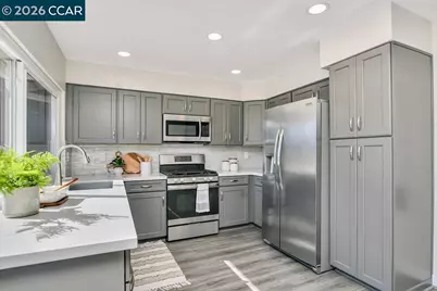 508 Viewmont Street, Benicia, CA 94510 - Photo 11