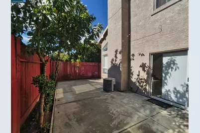 269 Tamarisk Cir, Suisun City, CA 94585 - Photo 43