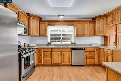 79 Chipman Ln, Suisun City, CA 94585 - Photo 19