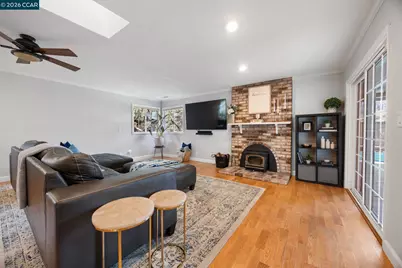 889 Palisade Dr, Martinez, CA 94553 - Photo 11