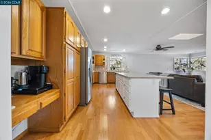 889 Palisade Dr, Martinez, CA 94553 - Photo 5