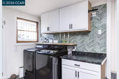 2607 Patton Way, Sacramento, CA 95818 - Photo 39