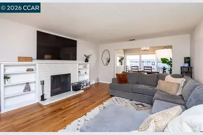 2607 Patton Way, Sacramento, CA 95818 - Photo 5