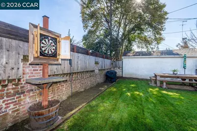 2607 Patton Way, Sacramento, CA 95818 - Photo 33