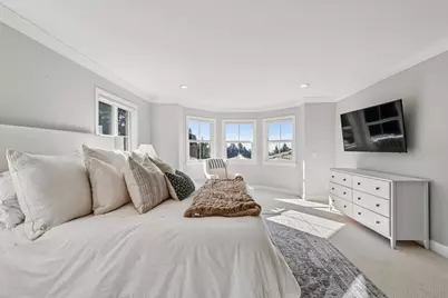 6194 Mazuela Dr, Oakland, CA 94611 - Photo 29