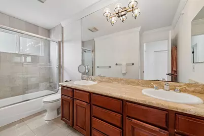 6194 Mazuela Dr, Oakland, CA 94611 - Photo 49