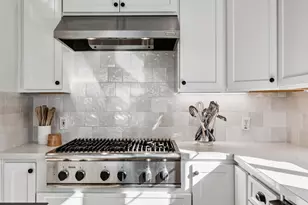 6194 Mazuela Dr, Oakland, CA 94611 - Photo 25