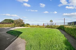 17 Burlwood Ct, Pittsburg, CA 94565 - Photo 43